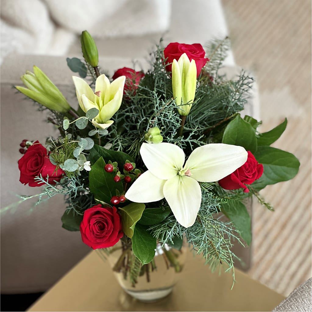 Glittering Lights Bouquet – Aaa Florists, San Bernardino CA